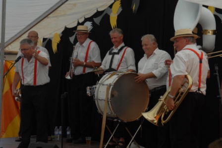 L�gst�r Street Paraders