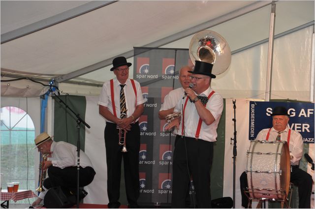 L�gst�r Street Paraders