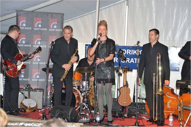 Paul Harrison Band m/ Camilla Ernen 